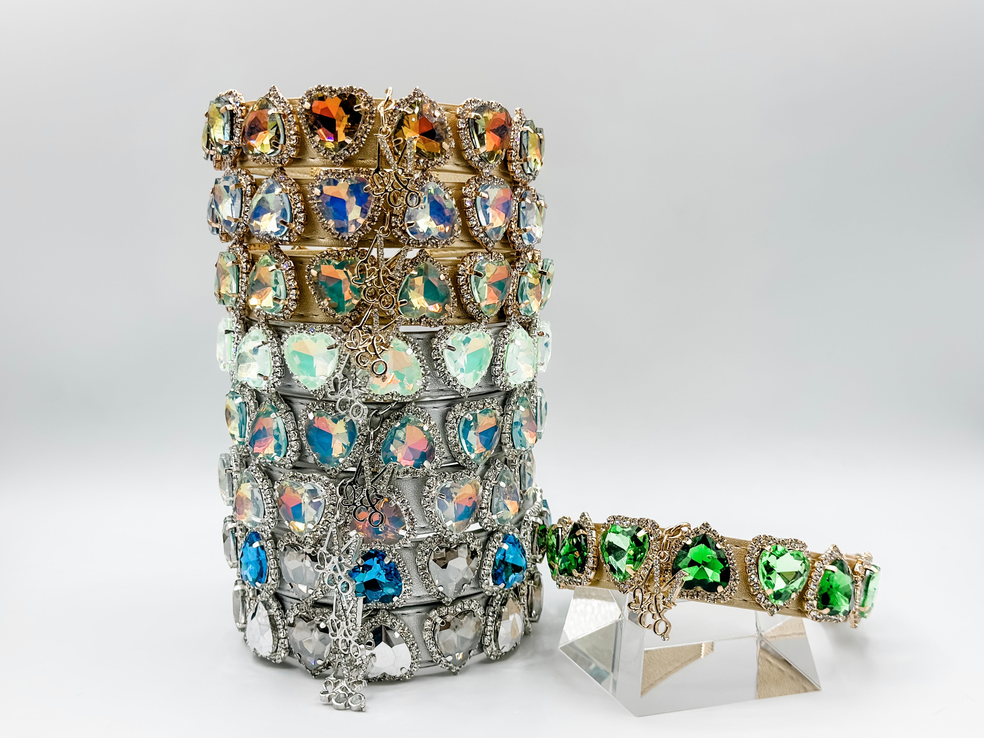 Cruise Gem Necklace II: Bundle of 8 + Emerald (Clover) Necklace