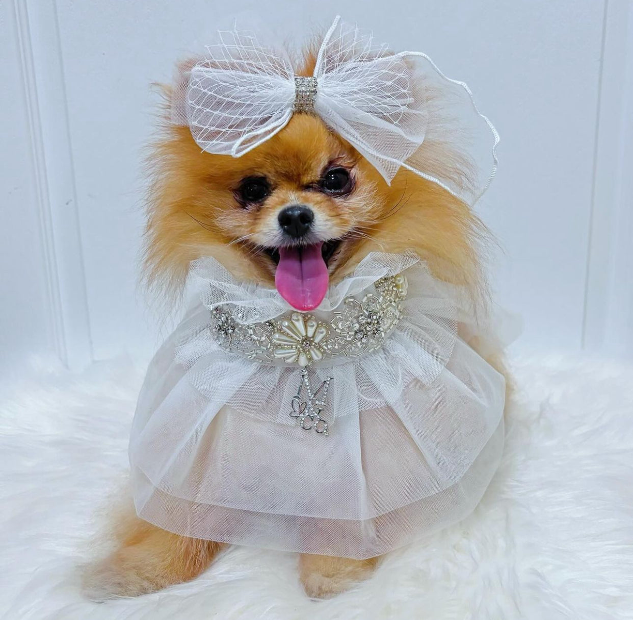 Whimsical Wedding: White Swan