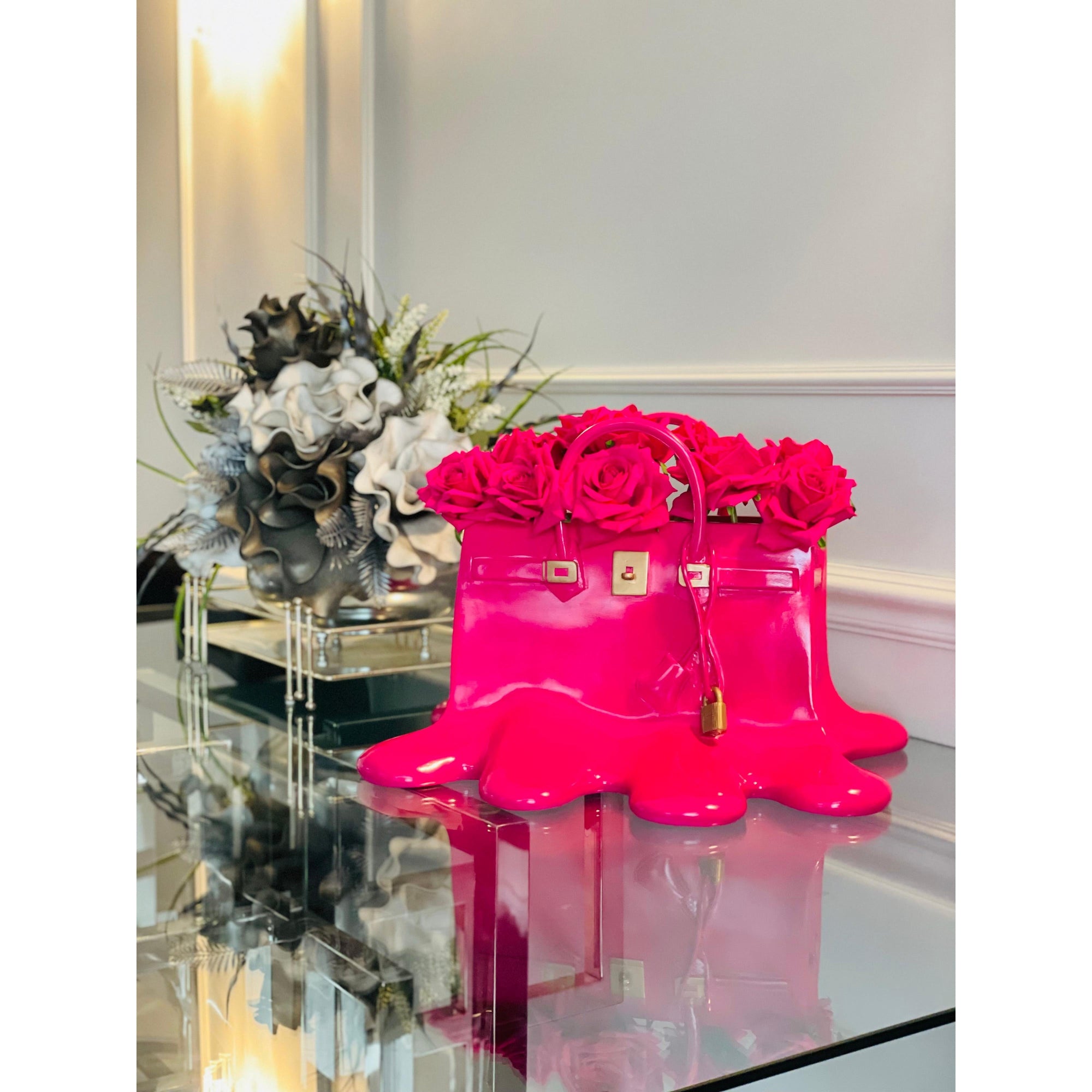And Iconic Sugar Bag Vase Fuchsia Melting Design