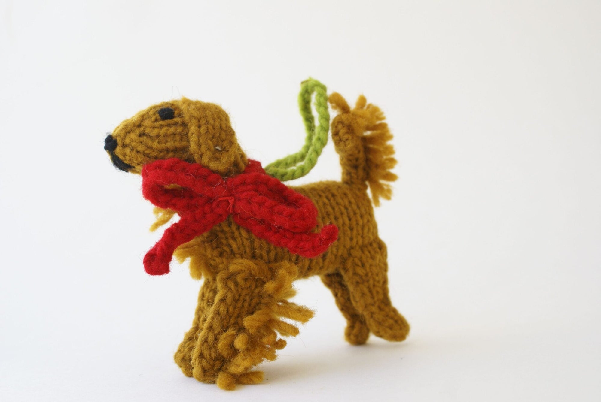 Chilly Dog Golden Retriever Wool Ornament
