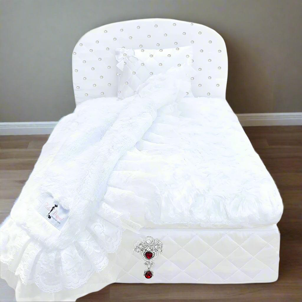 Glamour Baby Pet Bed: Snow White