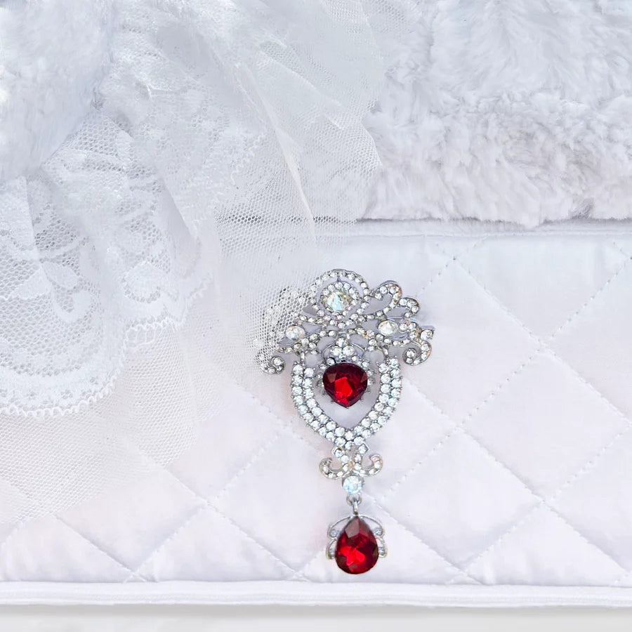 Glamour Baby Pet Bed: Snow White