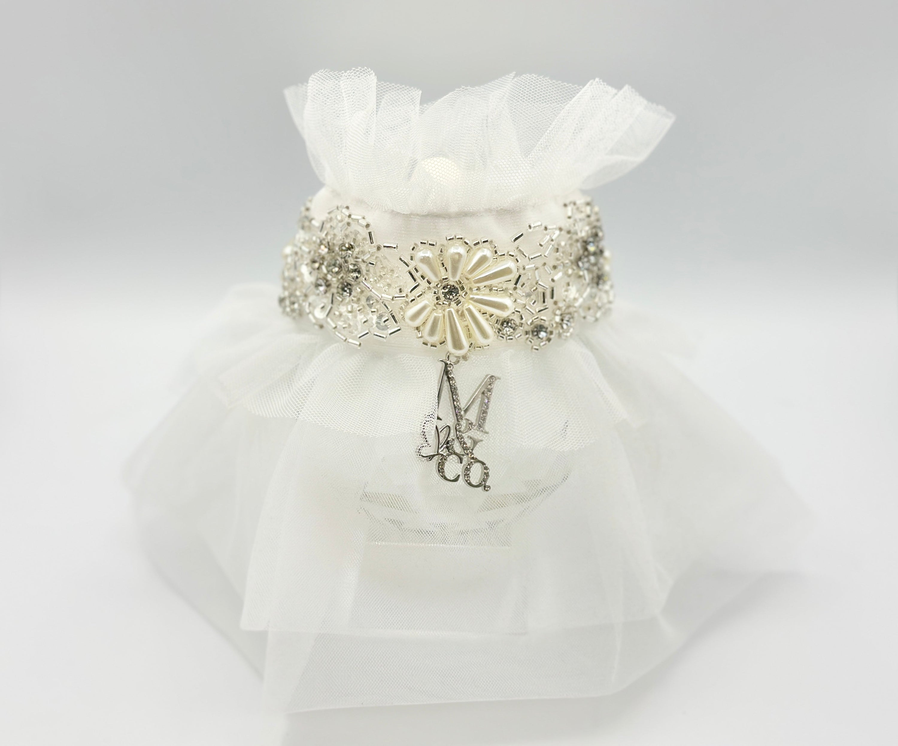 Whimsical Wedding: White Swan
