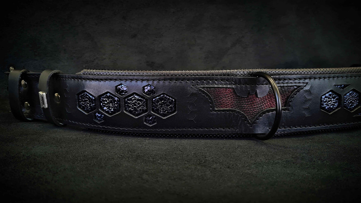 Bestia Batman Leather Dog Collar