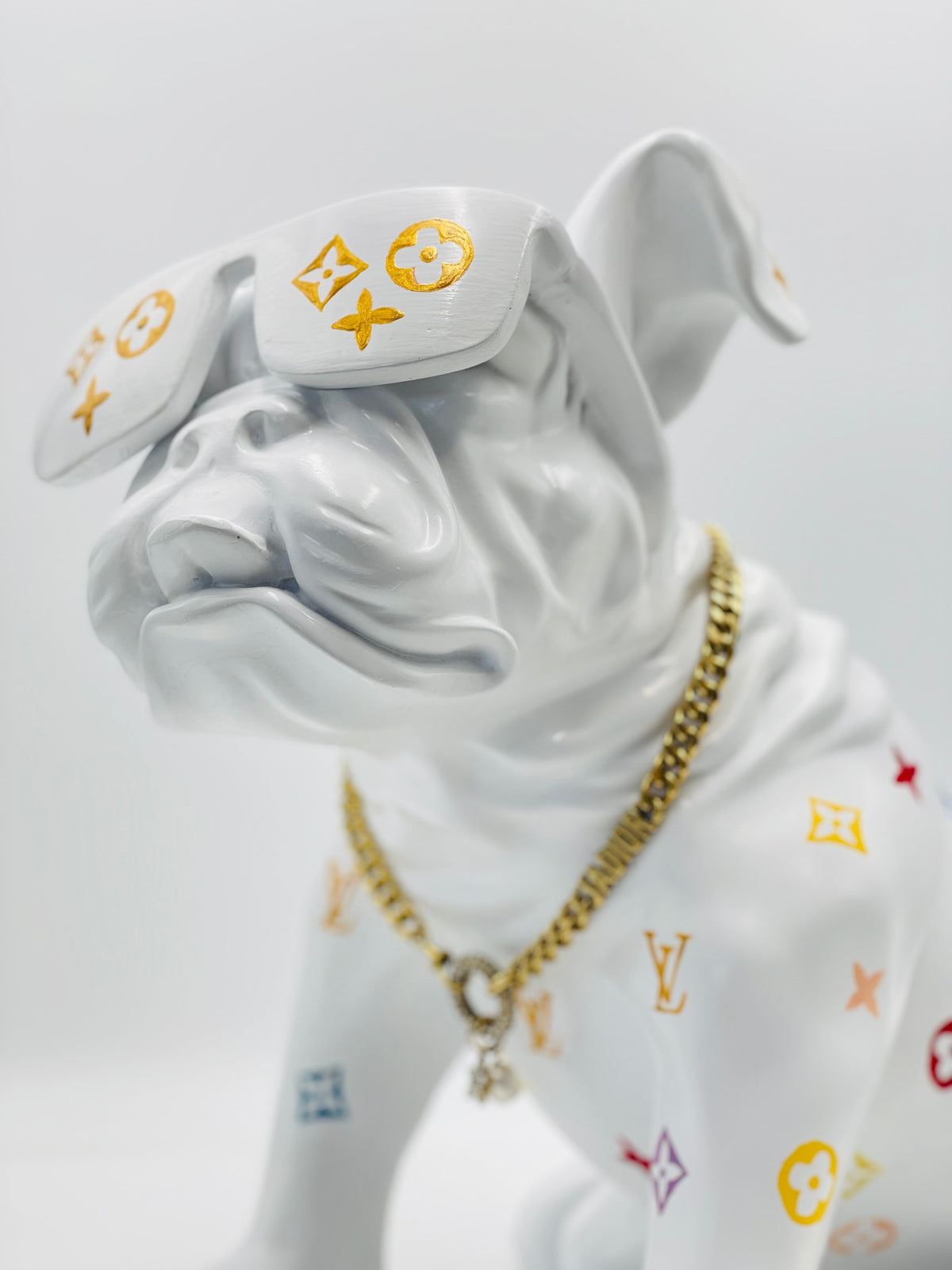 And Iconic British Bulldog Sculpture Luxury Pattern Style
