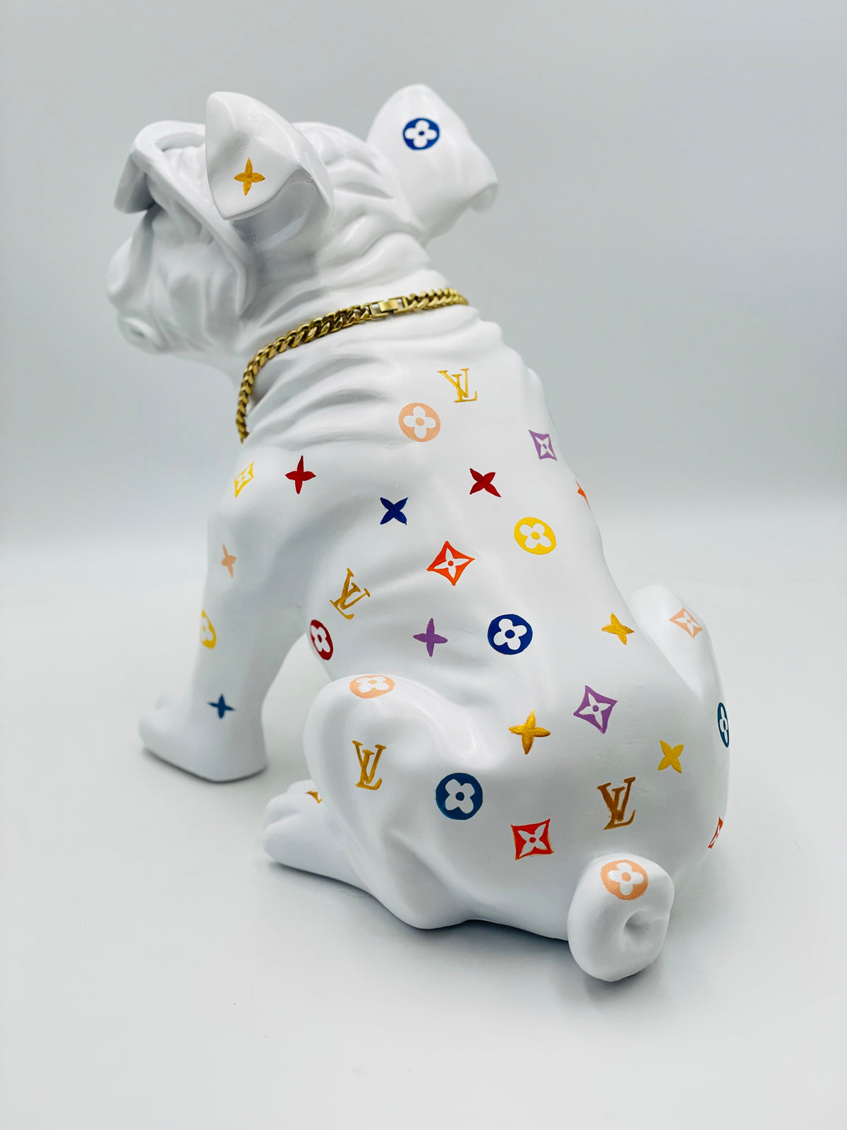 And Iconic British Bulldog Sculpture Luxury Pattern Style