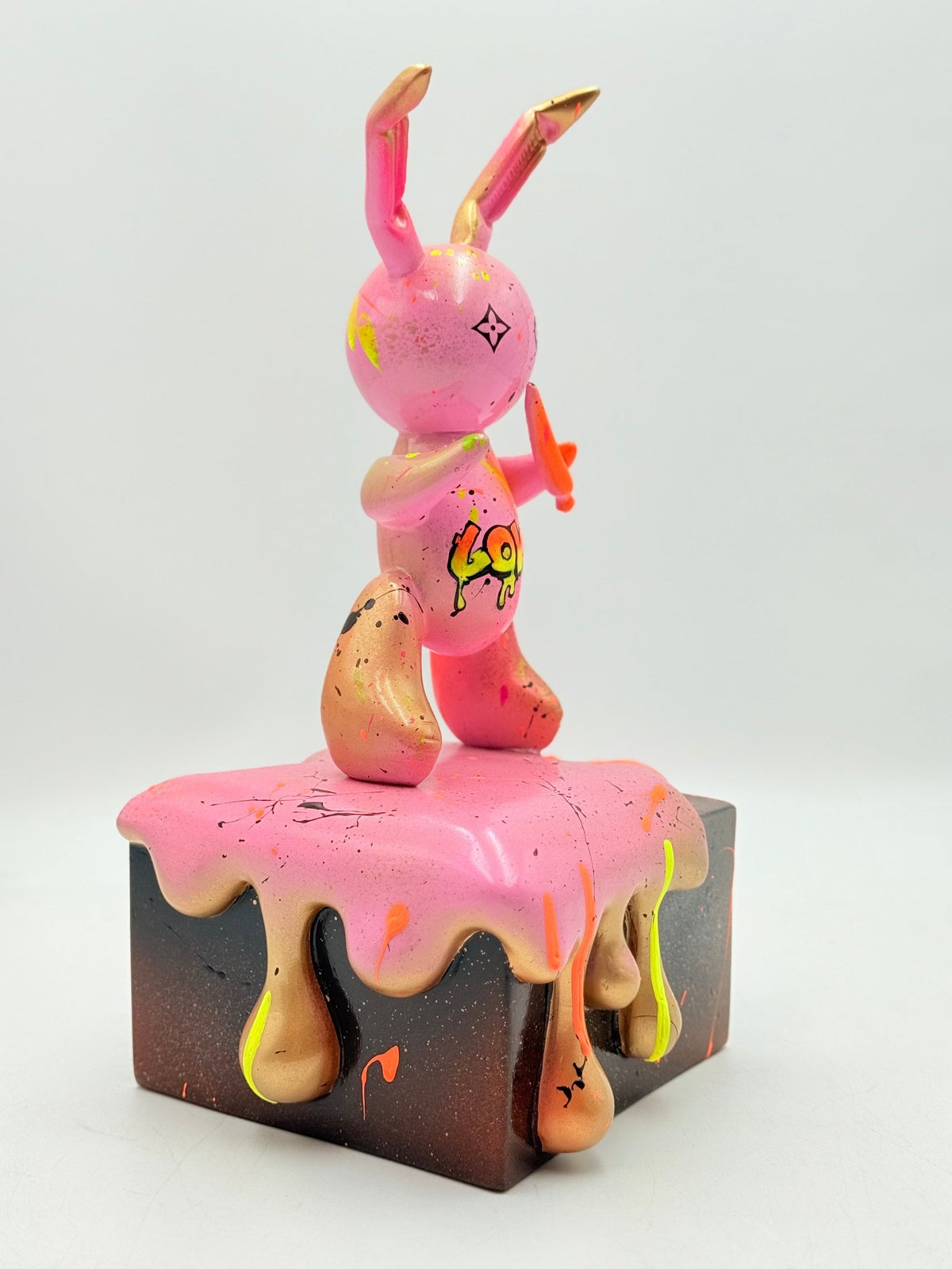 And Iconic Balloon Rabbit Sculpture Love Pink Street Art Style