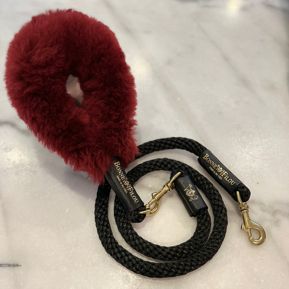 Bonne et Filou – Shearling Fur Grip & Rope Dog Leash Set