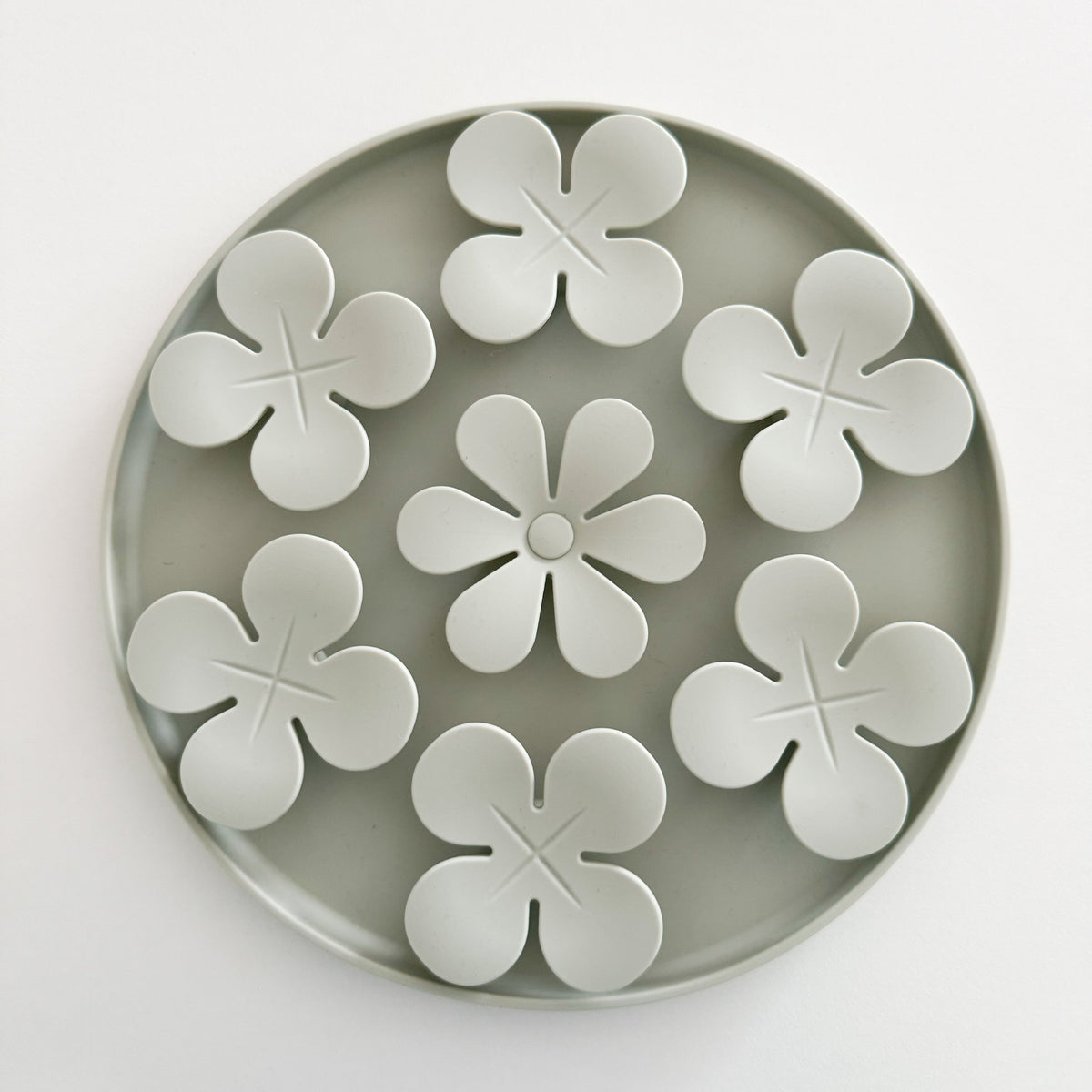 Snuffle Mat Flowers - HT Animal Supply