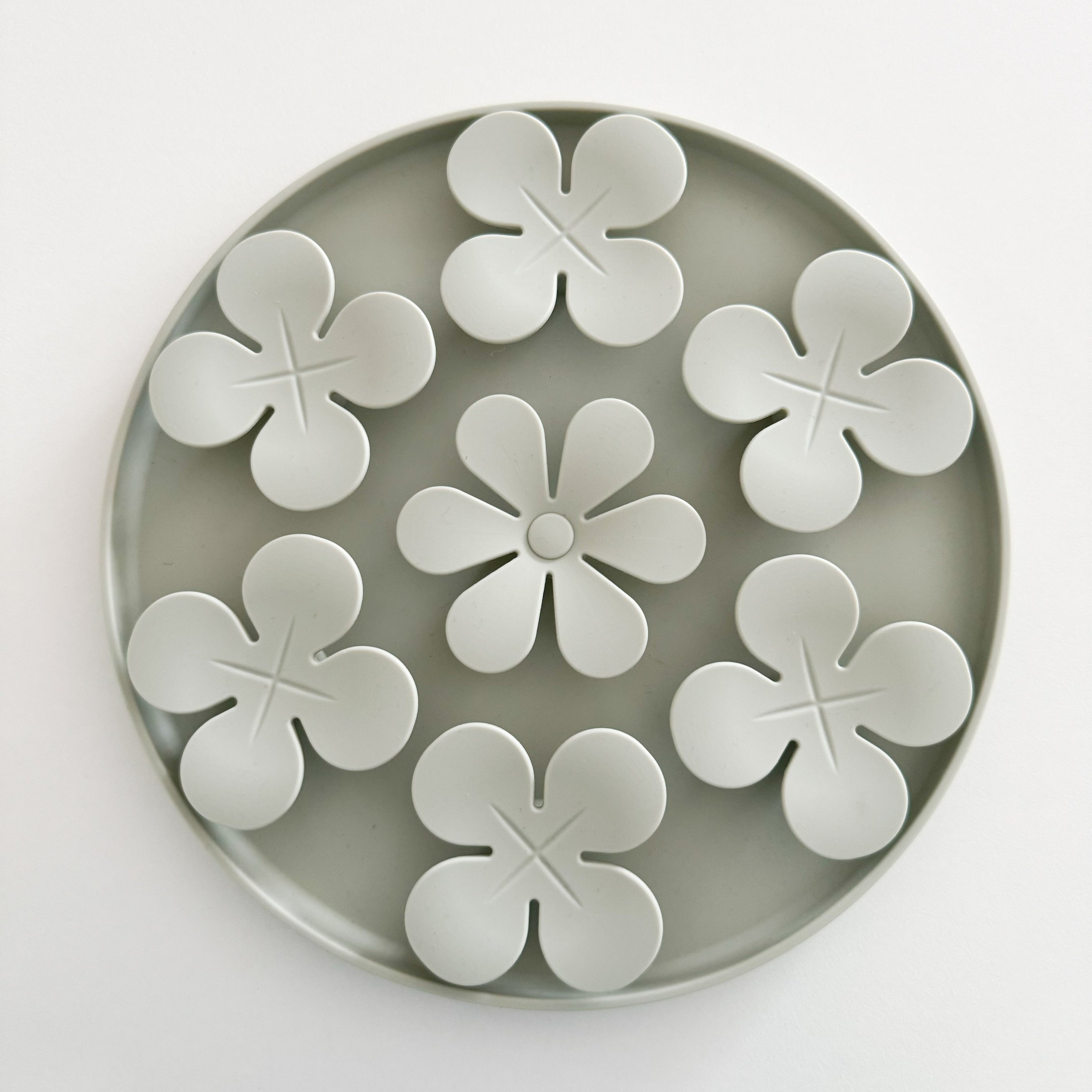 Snuffle Mat Flowers - HT Animal Supply