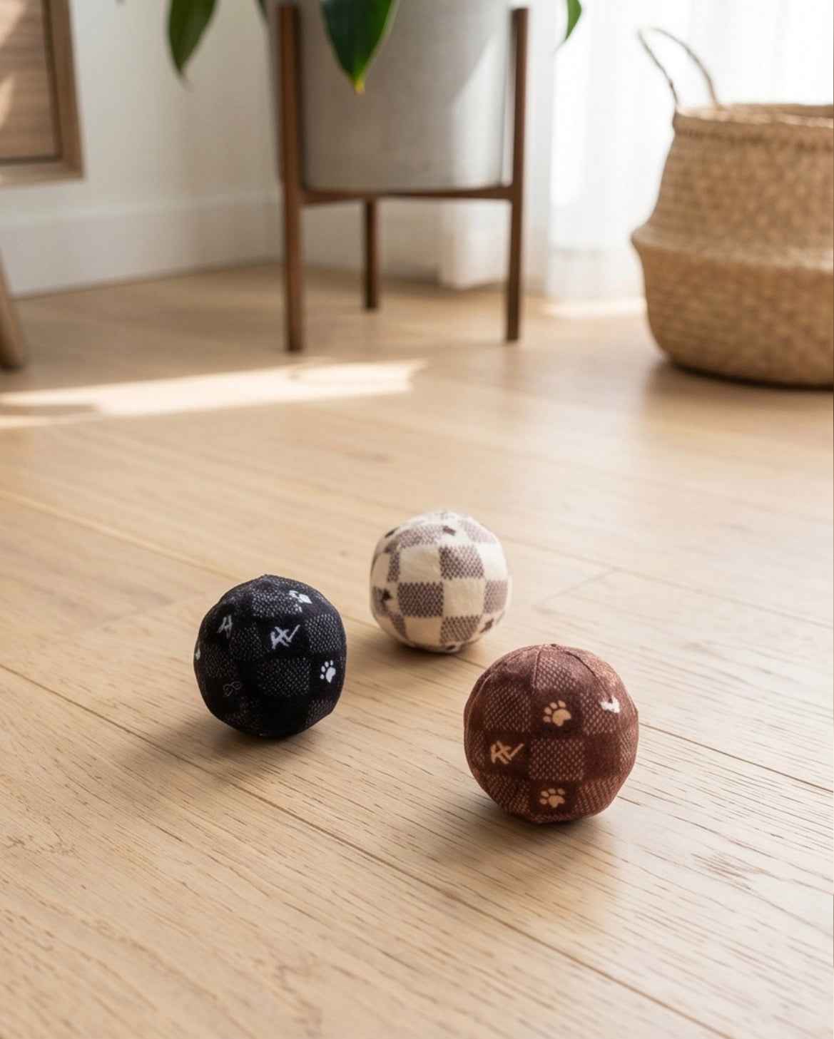 Haute Diggity Dog KV Balls (Checker) Organic Catnip Toy