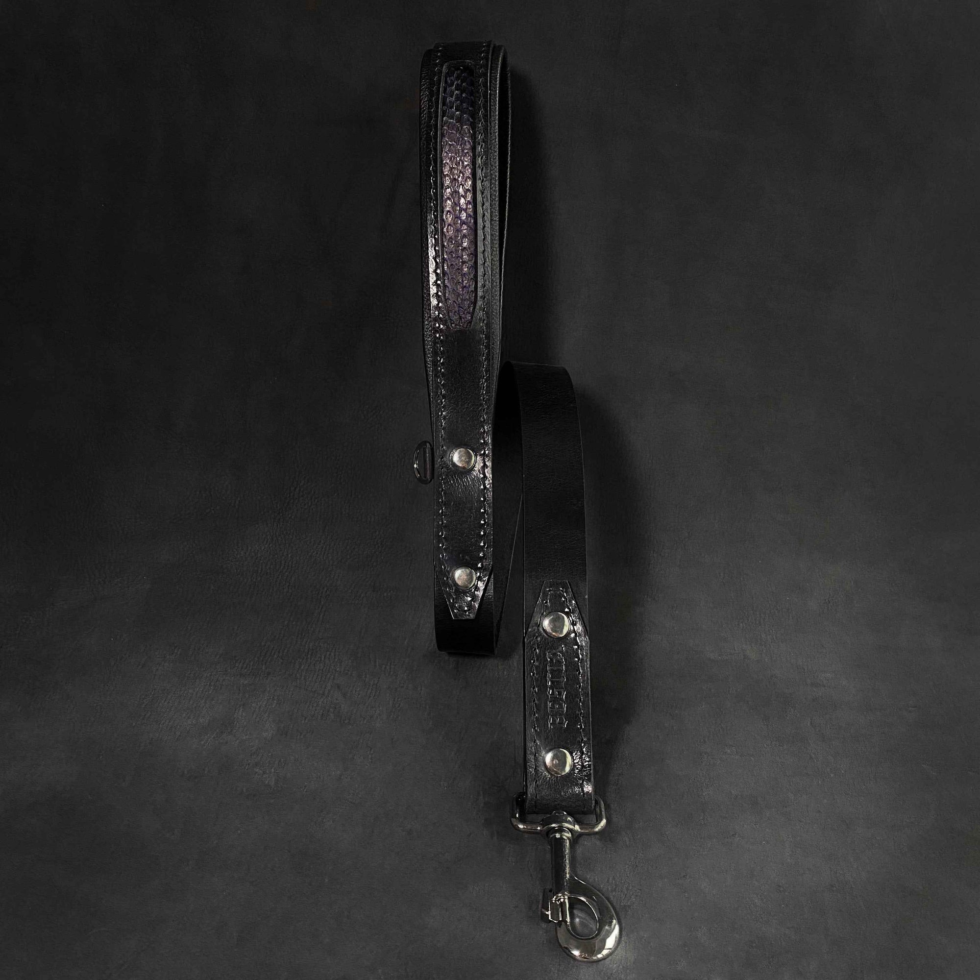 Bestia Indigo Leather Dog Leash