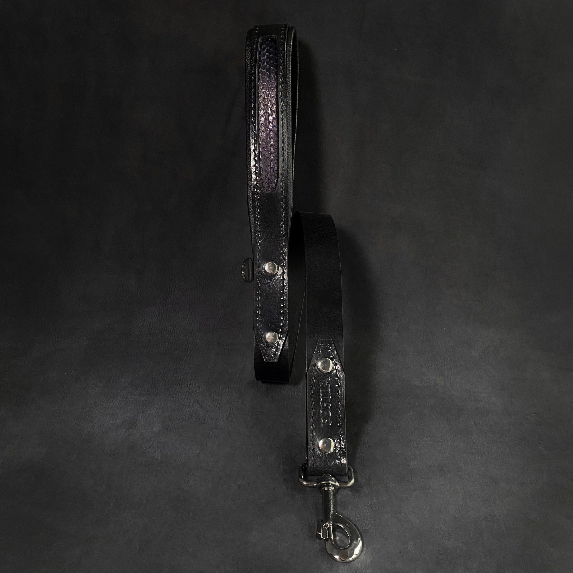 Bestia Indigo Leather Dog Collar