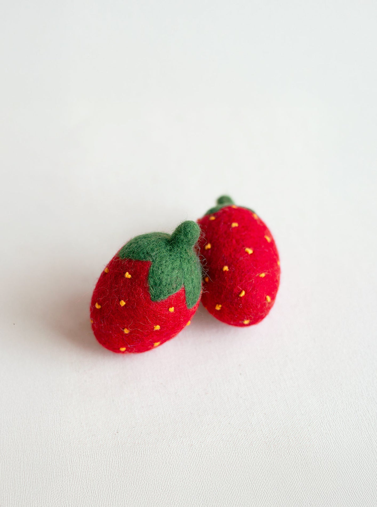 KITTY STRAWBERRIES - HT Animal Supply