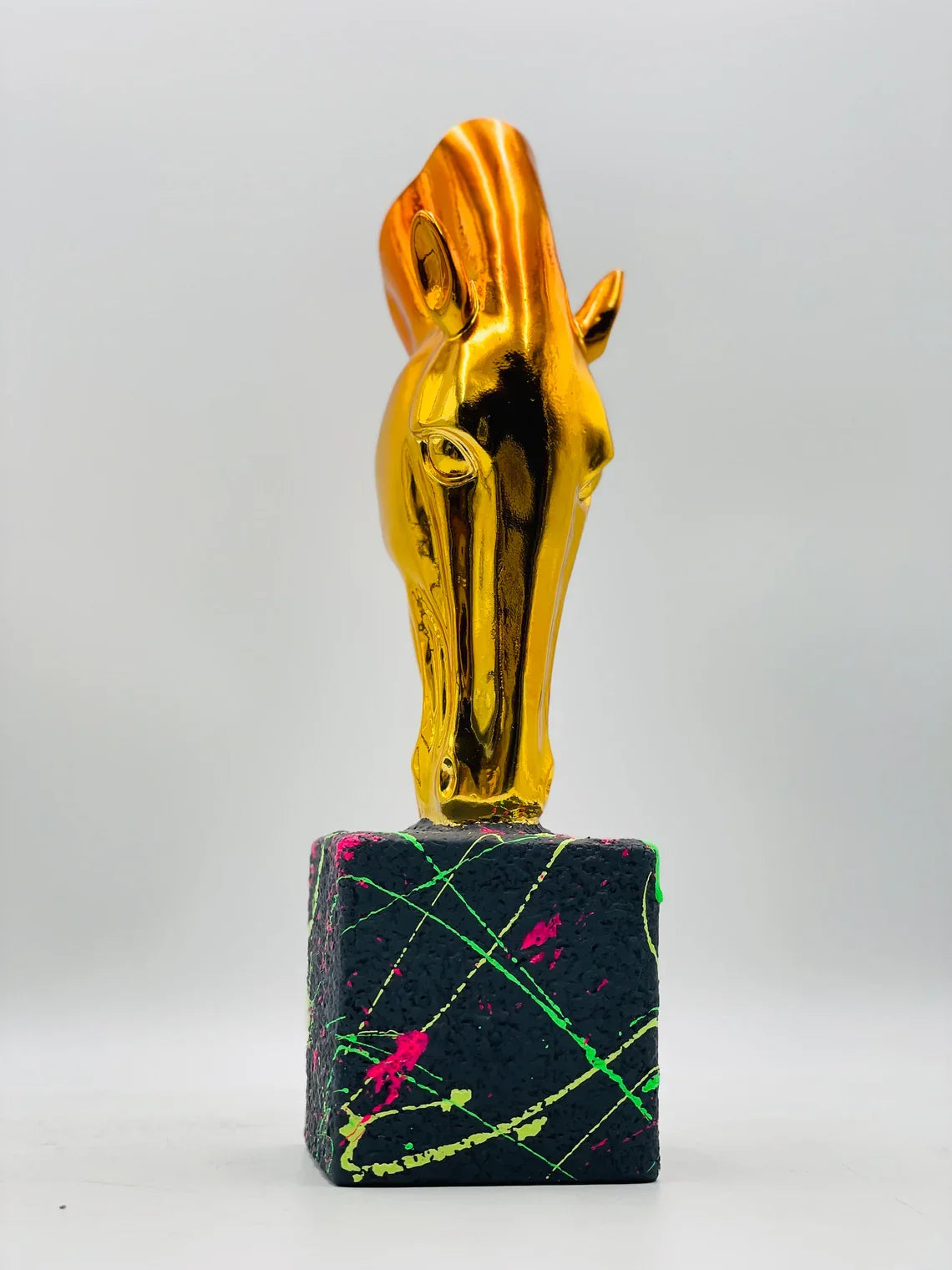 Noble Luxe Chrome-Plated Horse Statue