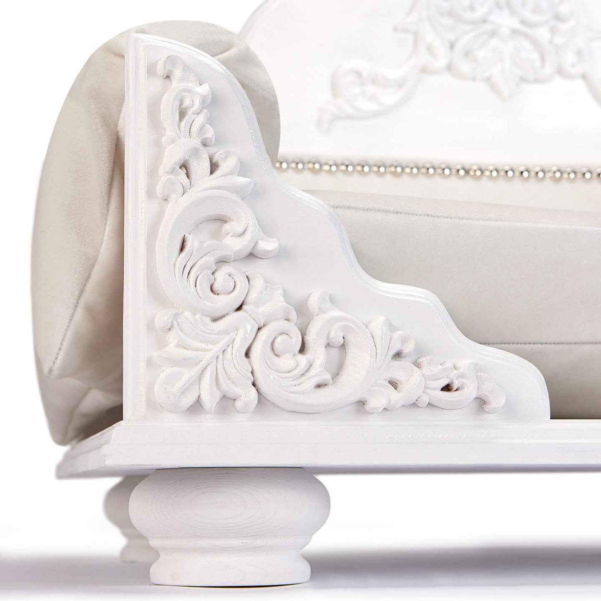 Grace Kelly Pure White Dog Bed