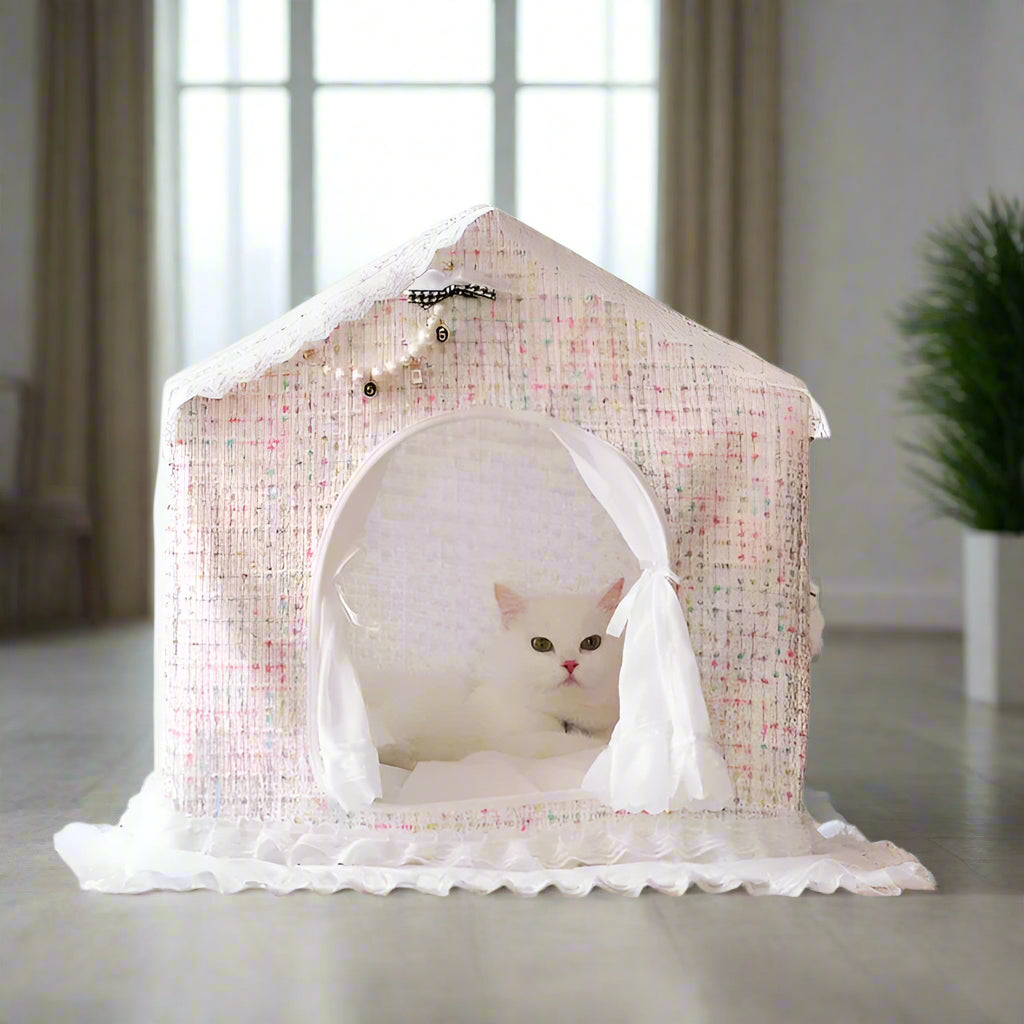 Como Triangle Luxury Dog and Cat Bed