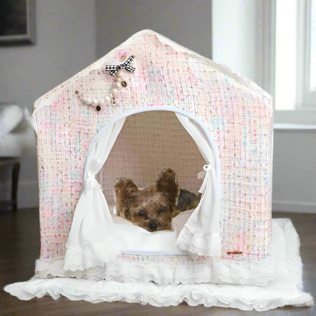Como Triangle Luxury Dog and Cat Bed