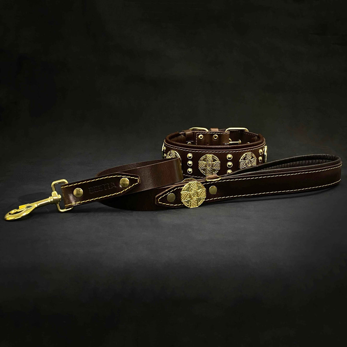 Bestia Maximus 2.5-Inch Wide Brown & Gold Leather Dog Collar