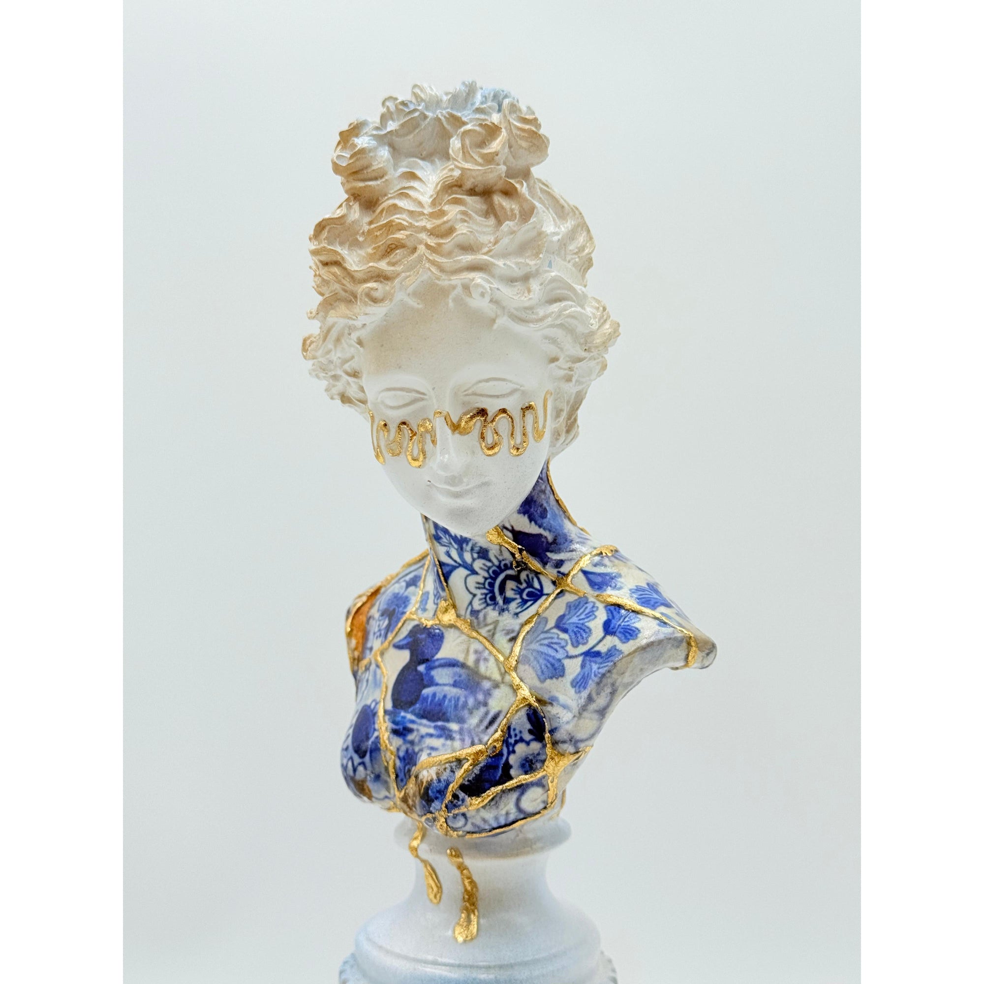 And Iconic Venus Sculpture Kintsugi Style