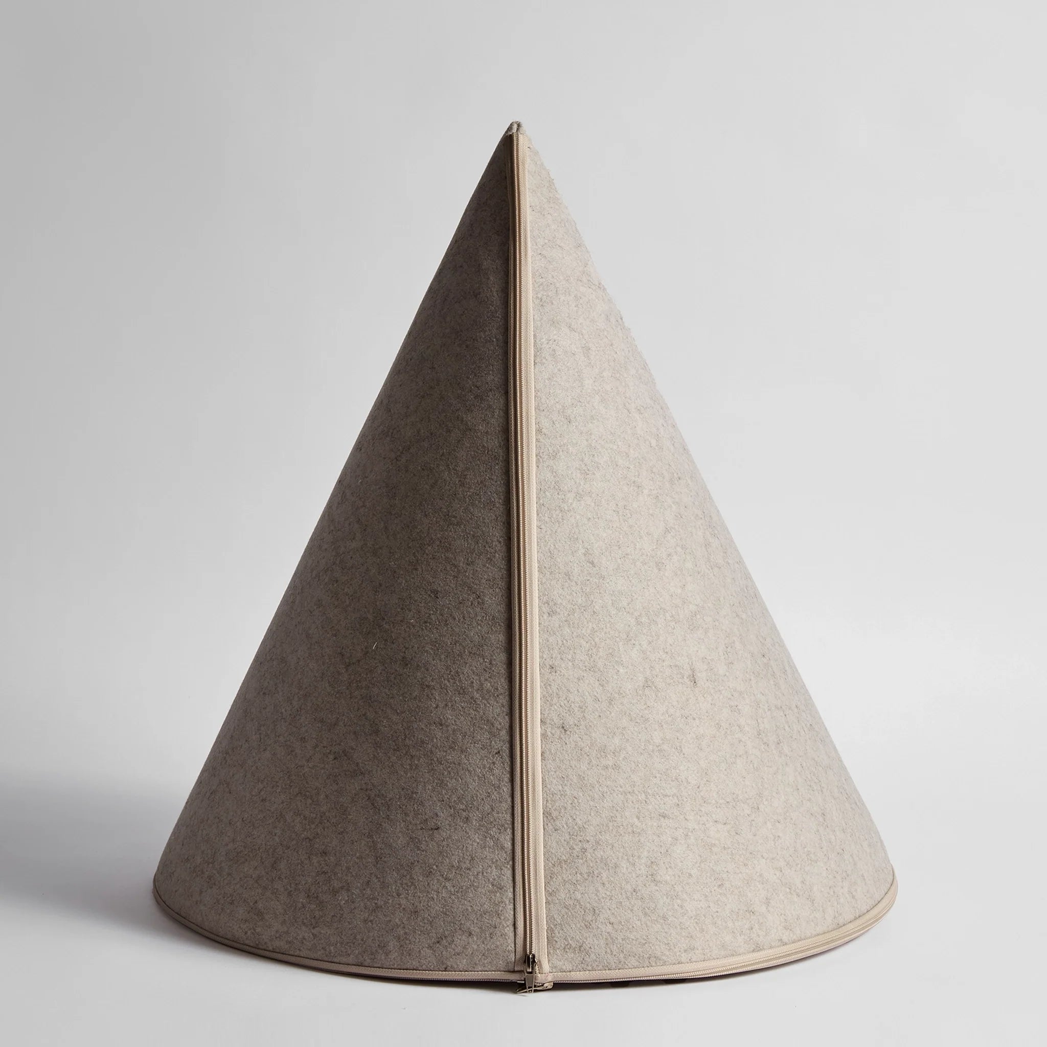 Nooee Pet Cave Molly (XL);Cream