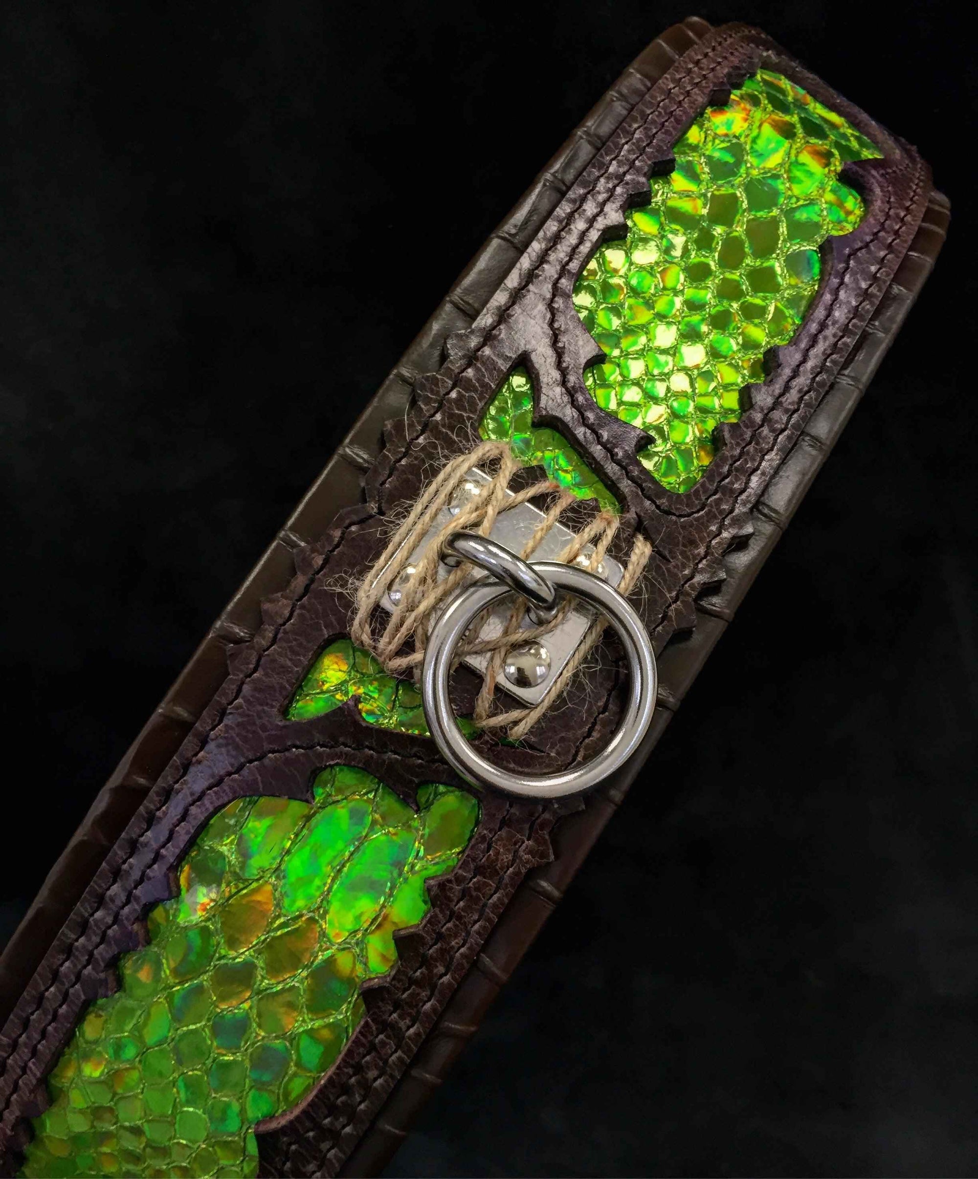 Bestia Venom Leather Dog Collar