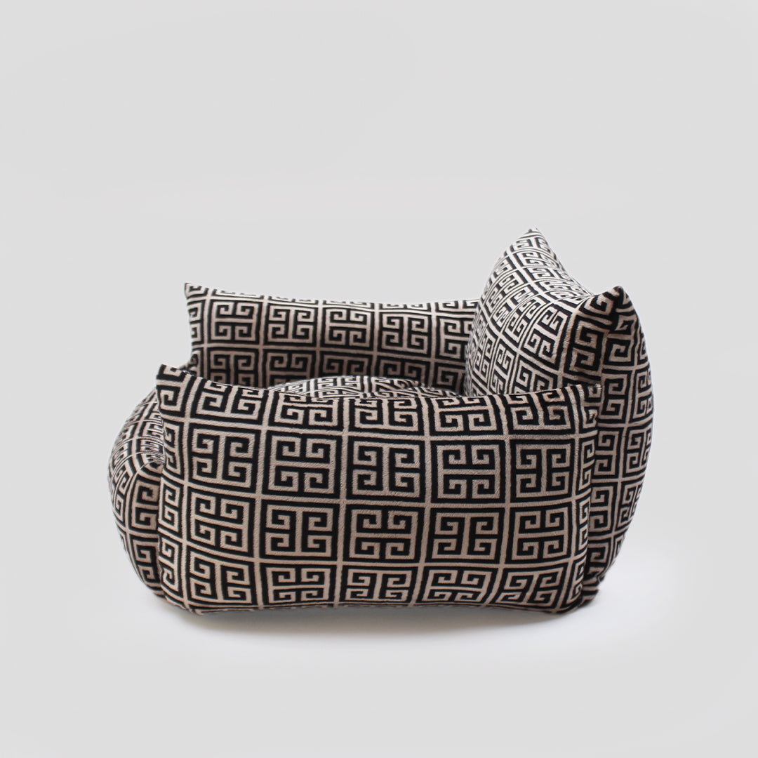 Hello Doggie Obsidian Sofa Silk Black and Tan Dog Bed