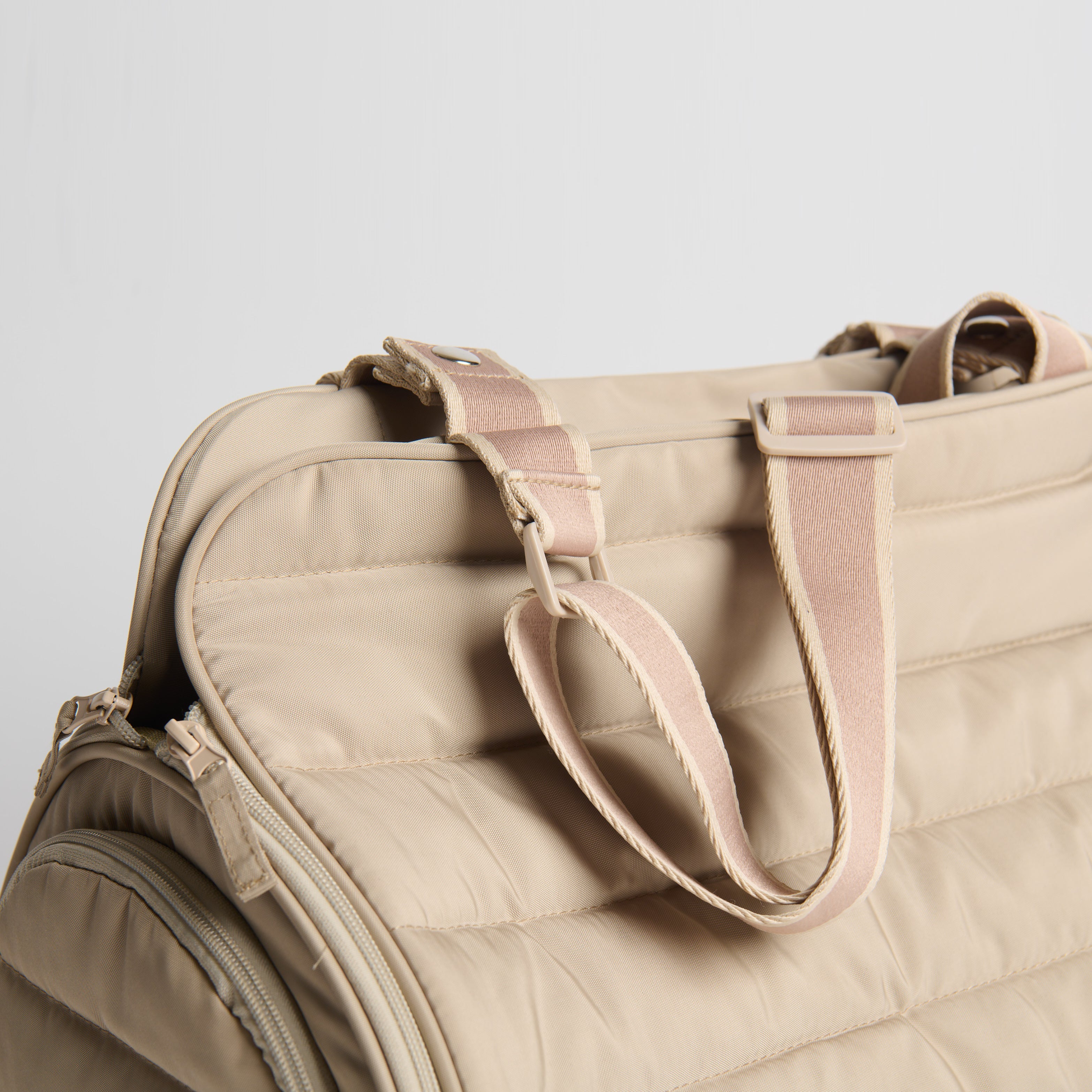 Nooee Pet Olive Carrier  Quilted Travel Bag