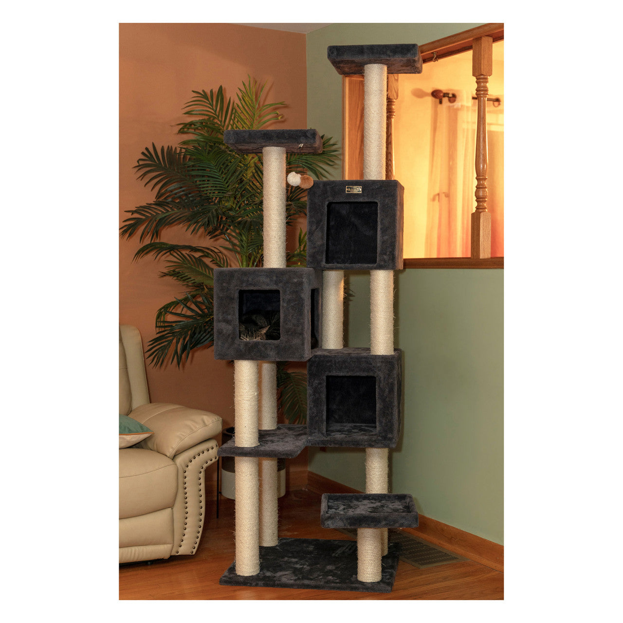 Giant Cat Tower for Multiple Cats A8104