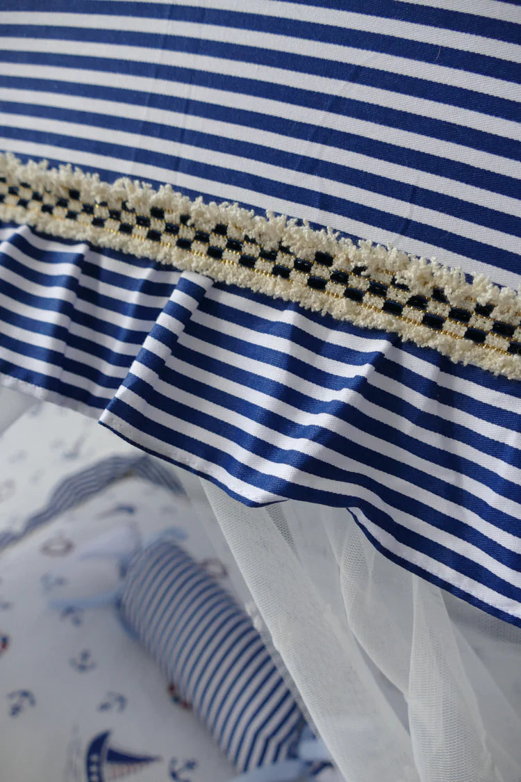 Palacio Amor Coastal Luxury Dog and Cat Tent Bed