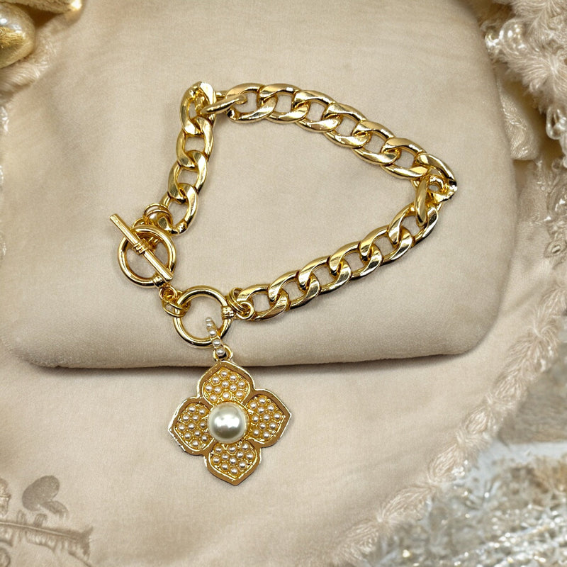 Bark 5th Ave., LLC Pearl Bloom Elegant Dog Necklace pet supplies