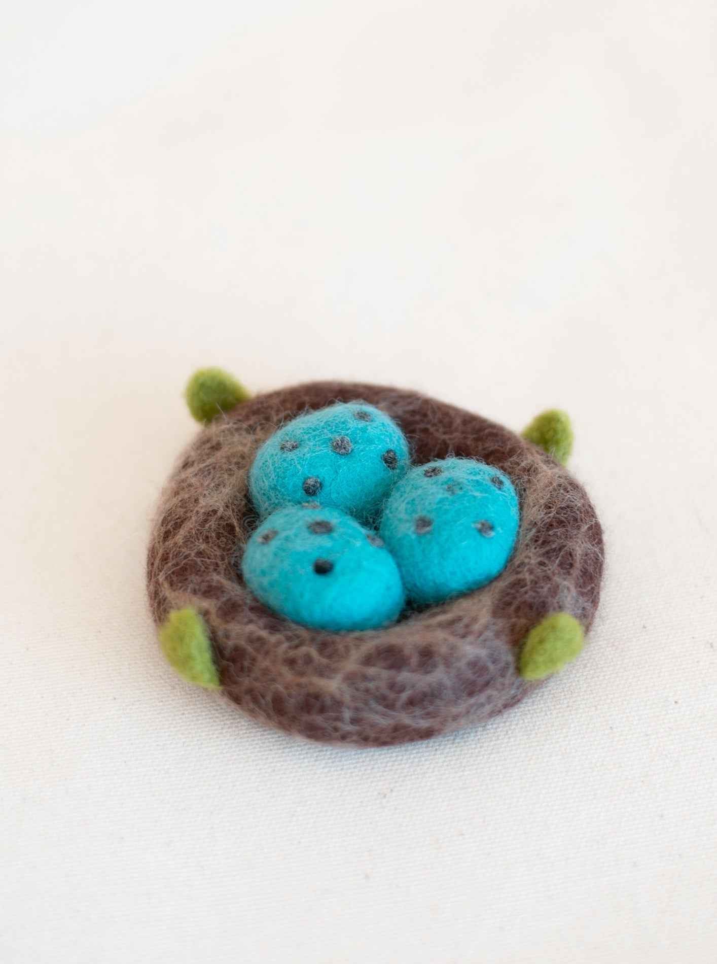 Robins Nest Wool Dog & Cat Toy