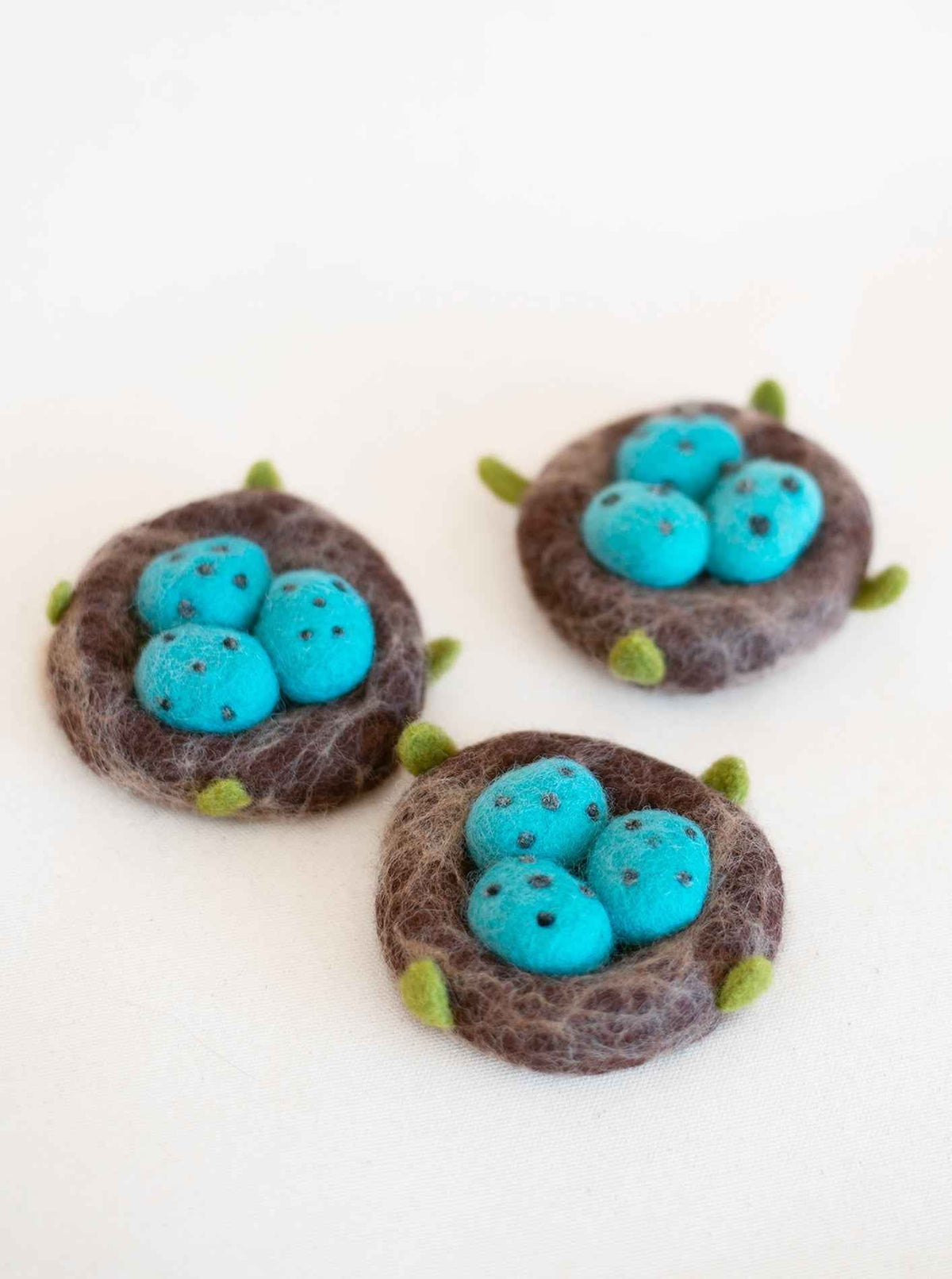 Robins Nest Wool Dog & Cat Toy