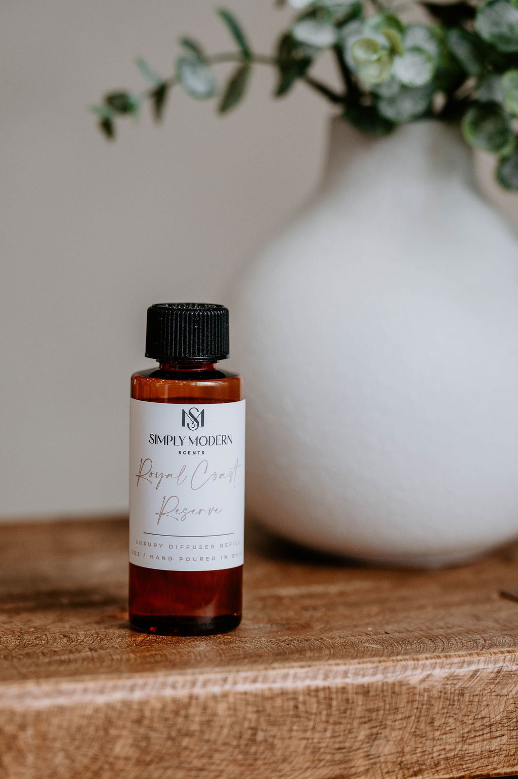 Luxury Electric Diffuser | 2 OZ Refill | HT Animal Supply
