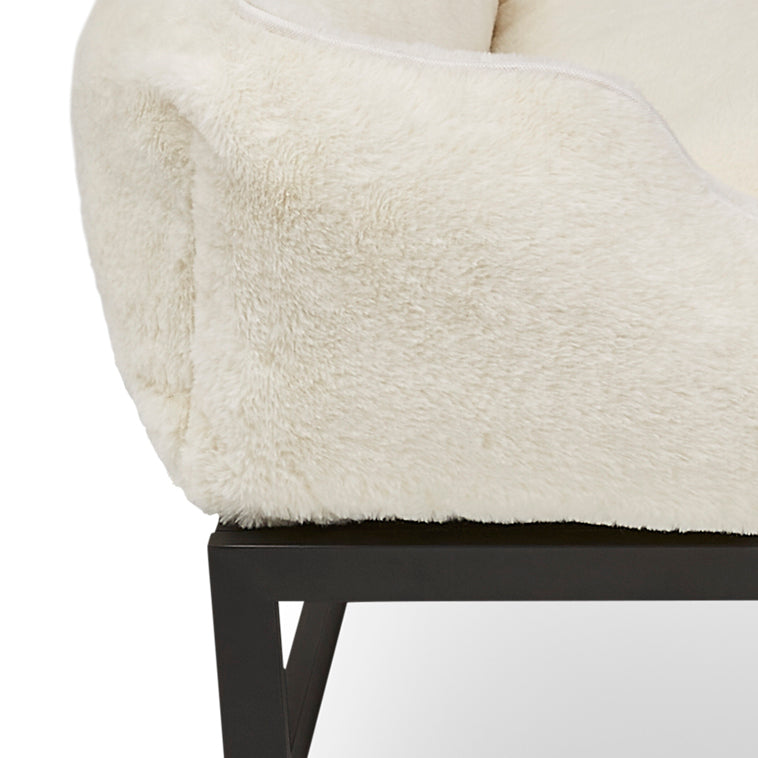 The FUZI Elevated Dog Bed