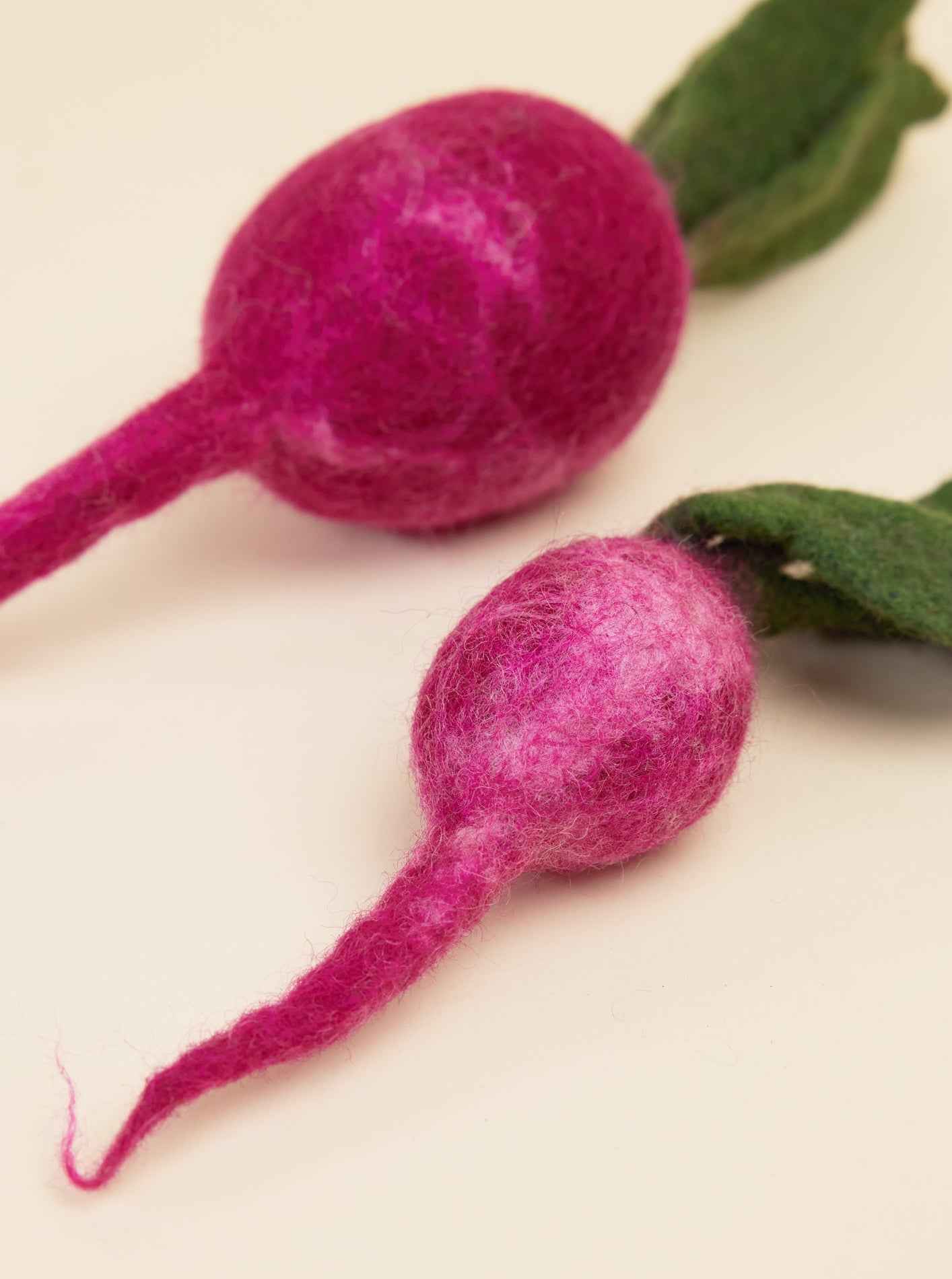 Turnip Wool Dog & Cat Toy