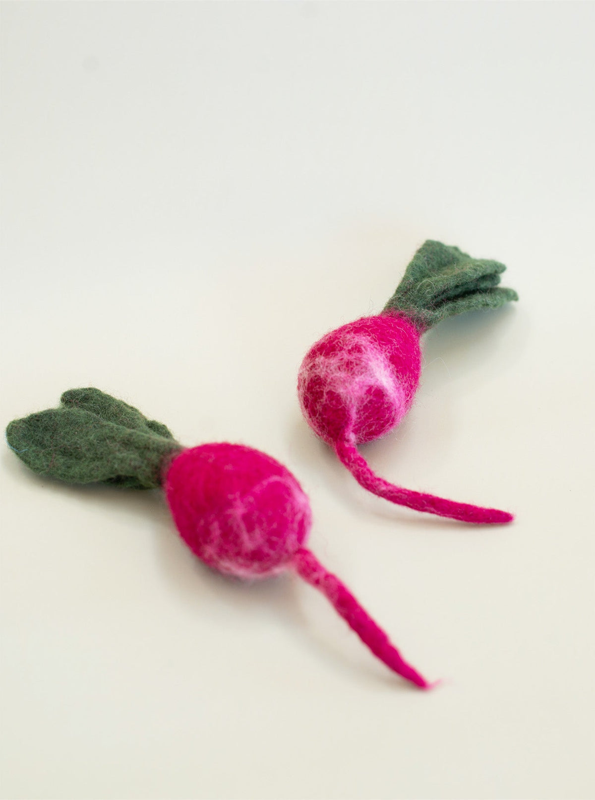 Turnip Wool Dog & Cat Toy