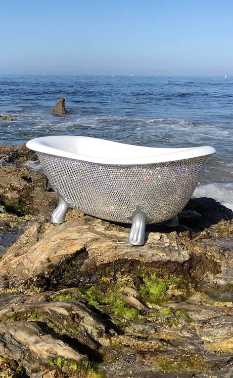 The Baby Diamond Crystal Bathtub