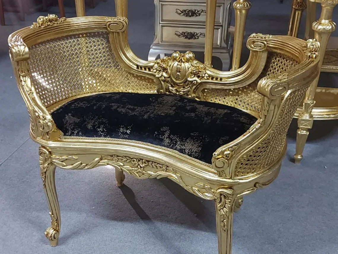 The Royal Pet Bed