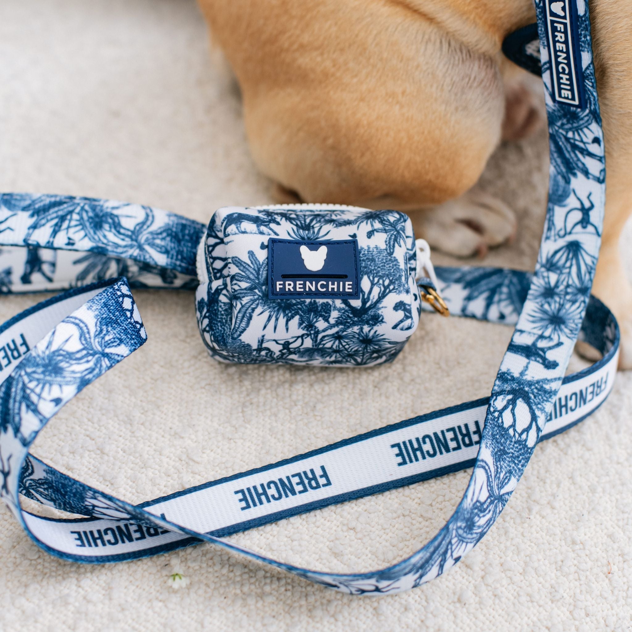 Frenchie Poo Bag Holder - Toile (Blue)