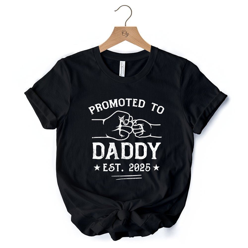 Promoted to Daddy Est. 2025 T-Shirt, Black and White New Dad Pregnancy Announcement Tee