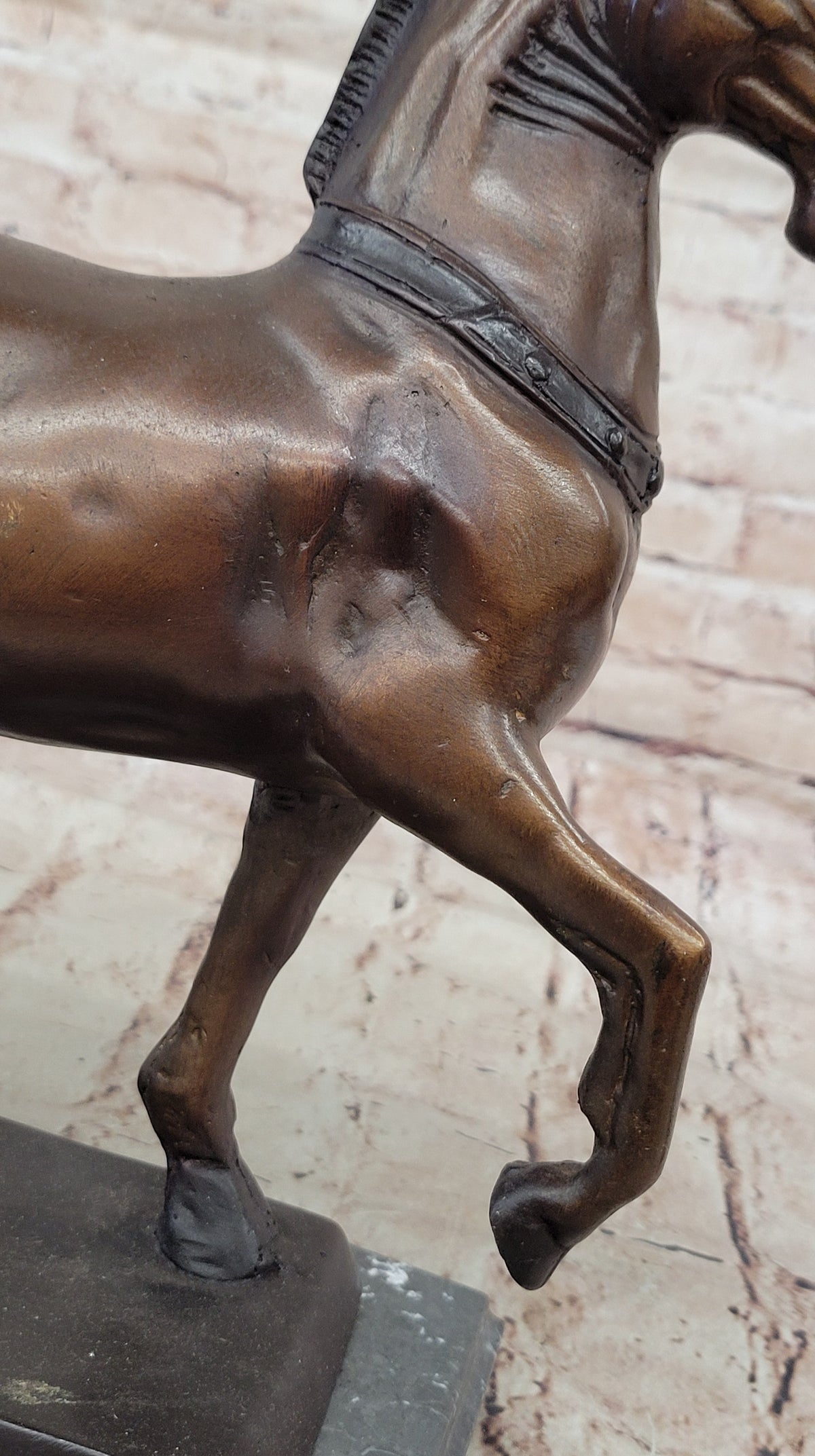 Bronze Horse Sculpture – Elegant Stallion Statue on Marble Base