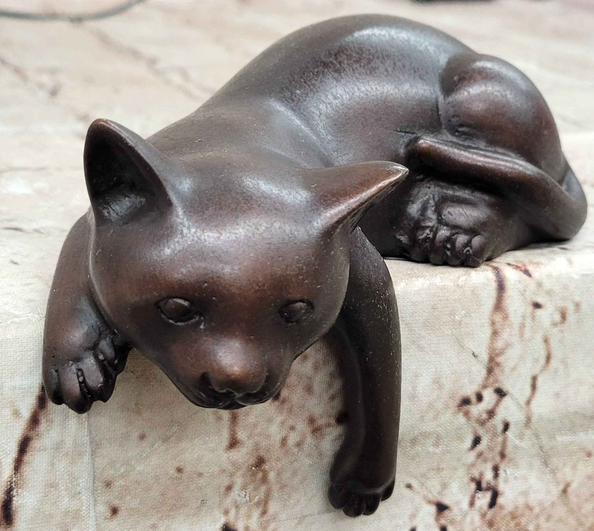 Lazy Cat Bronze Statue – Minimalist Sleeping Kitty Figurine Decor Signed Nardini