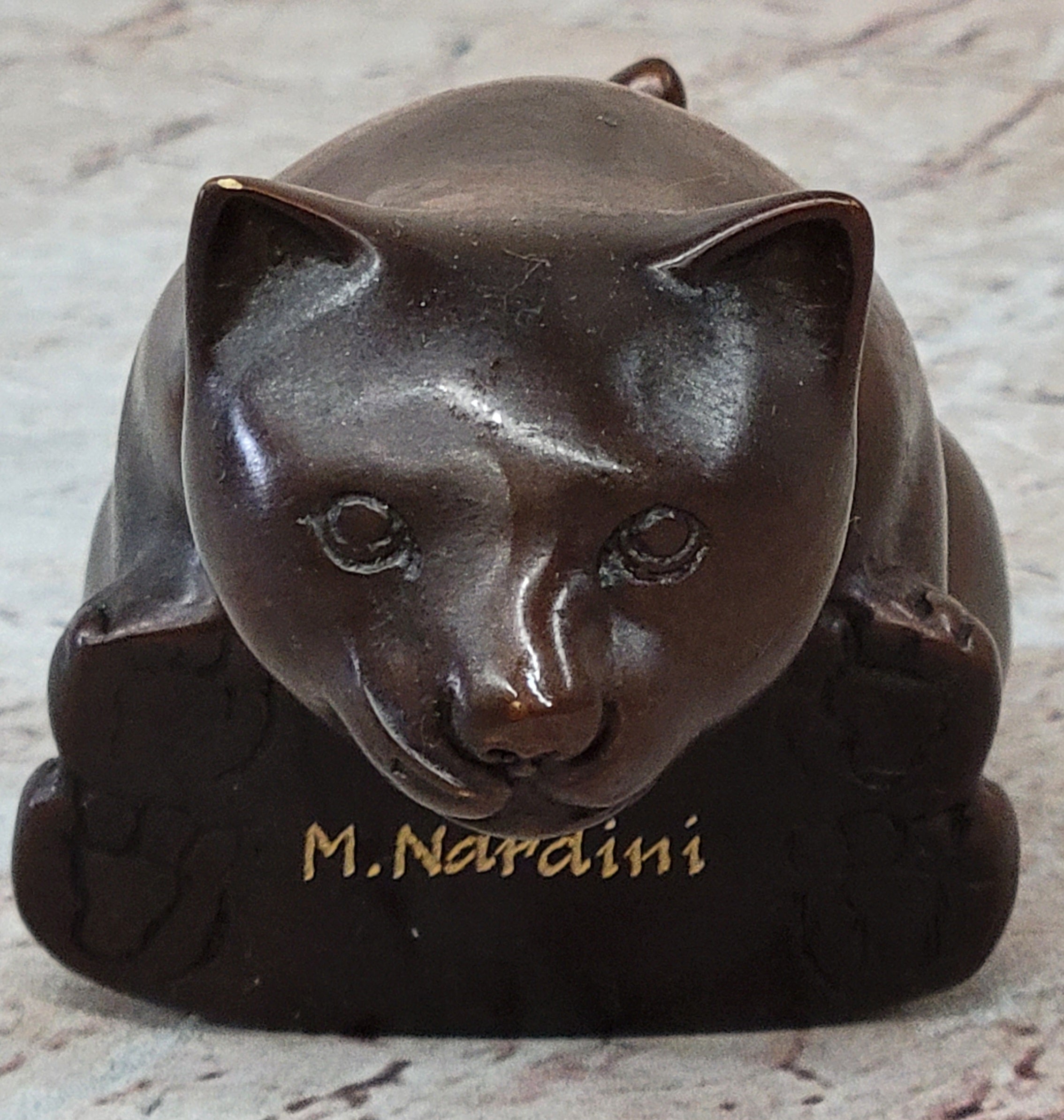 Cat Kitten Sitting on the Edge Bronze Figurine Sculpture Figure Collectible 3" x 6"