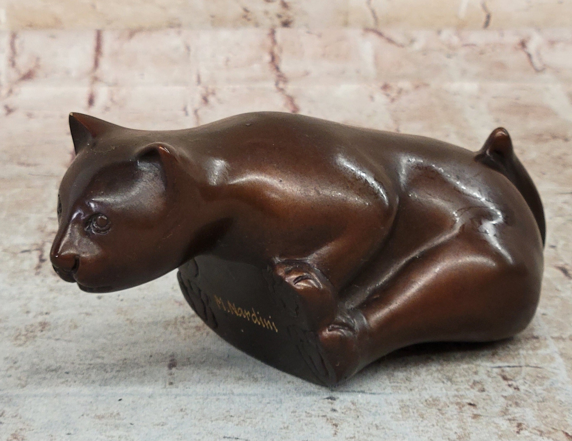Cat Kitten Sitting on the Edge Bronze Figurine Sculpture Figure Collectible 3" x 6"