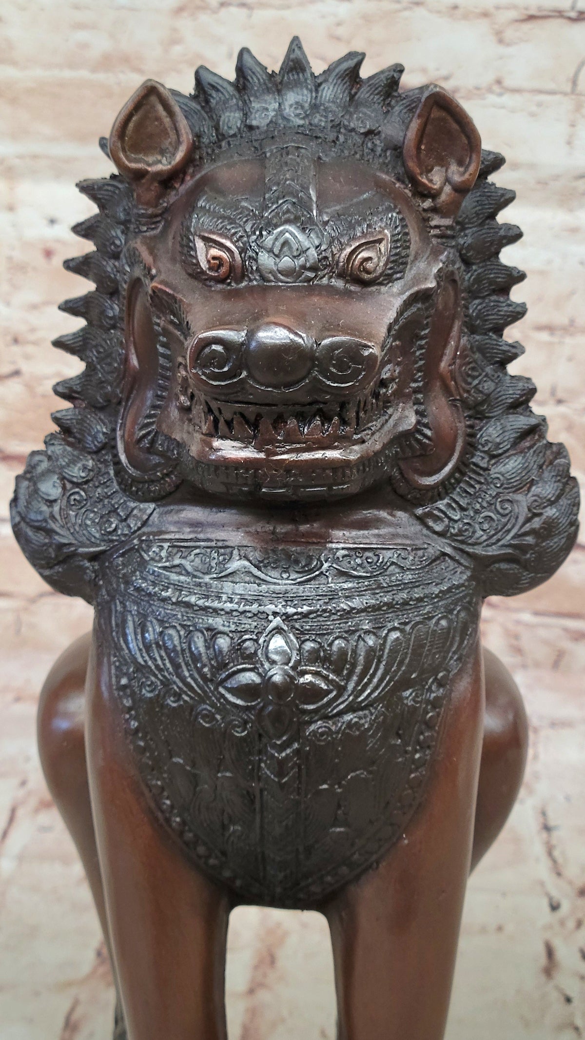 Bronze Foo Dog Guardian Statue – Oriental Protective Lion Sculpture