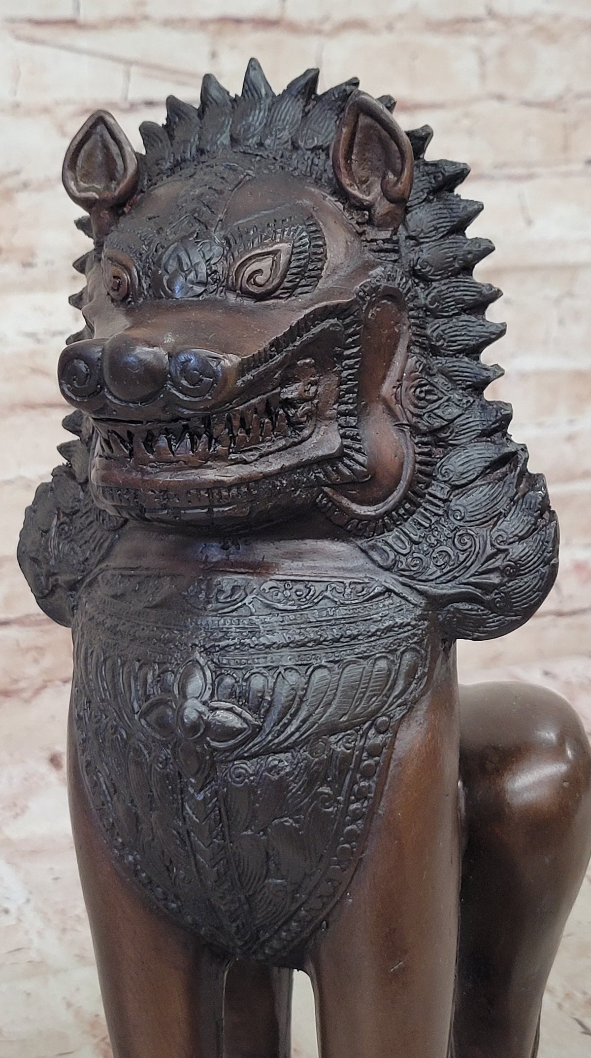 Bronze Foo Dog Guardian Statue – Oriental Protective Lion Sculpture