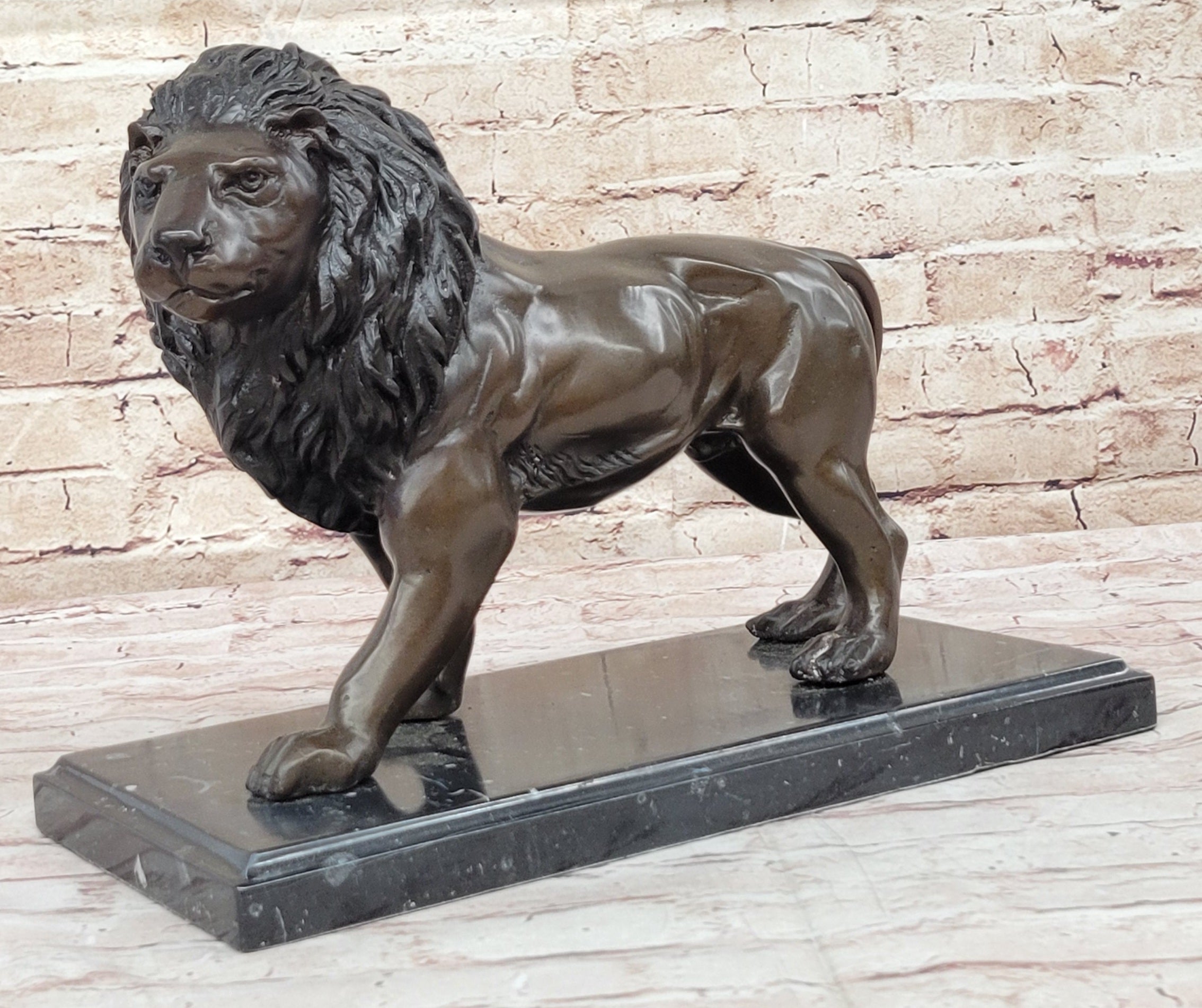Hot Cast Bronze Hunting Lion Puma Lioness Jungle Safari Statue Sculpture Figurine