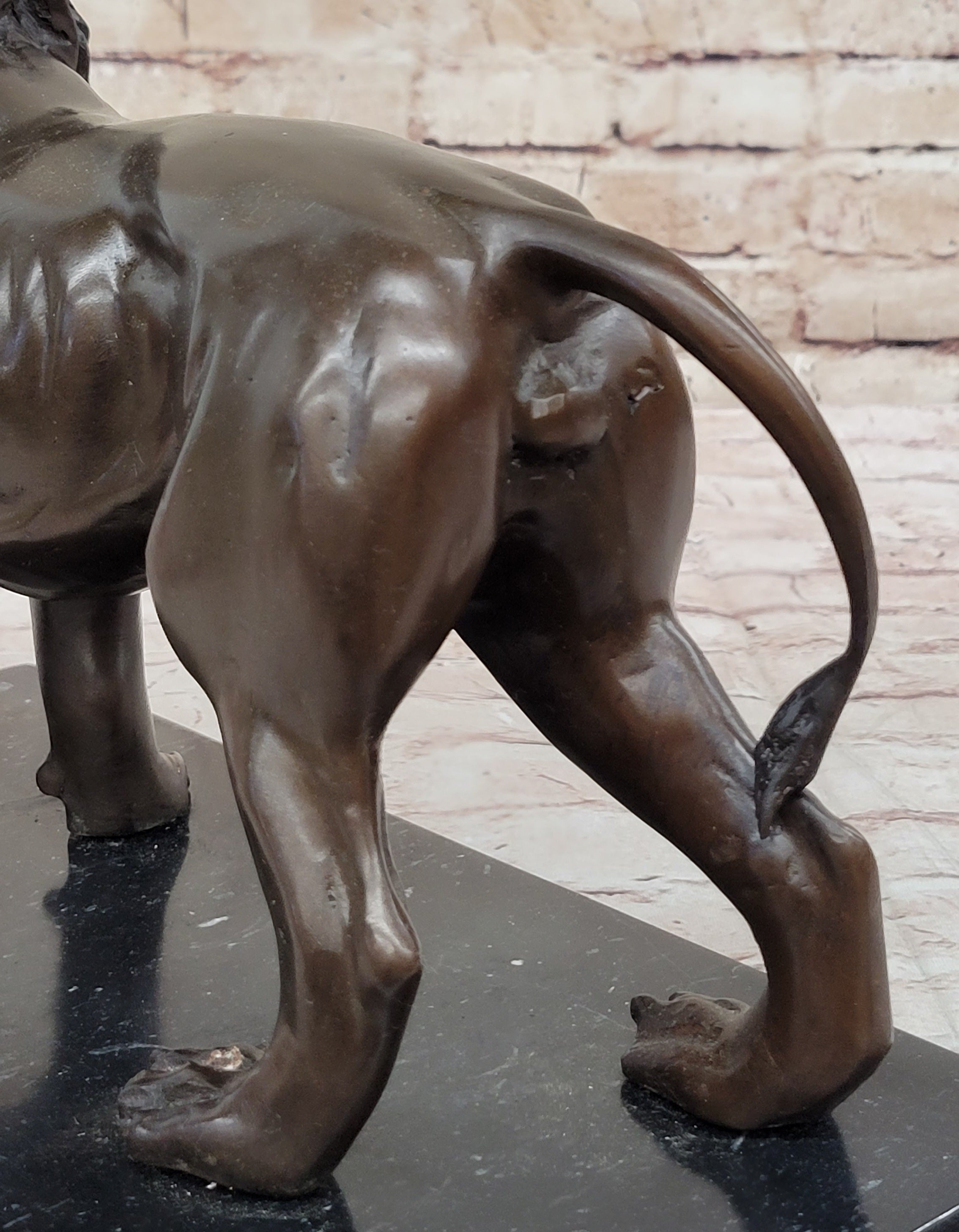 Hot Cast Bronze Hunting Lion Puma Lioness Jungle Safari Statue Sculpture Figurine