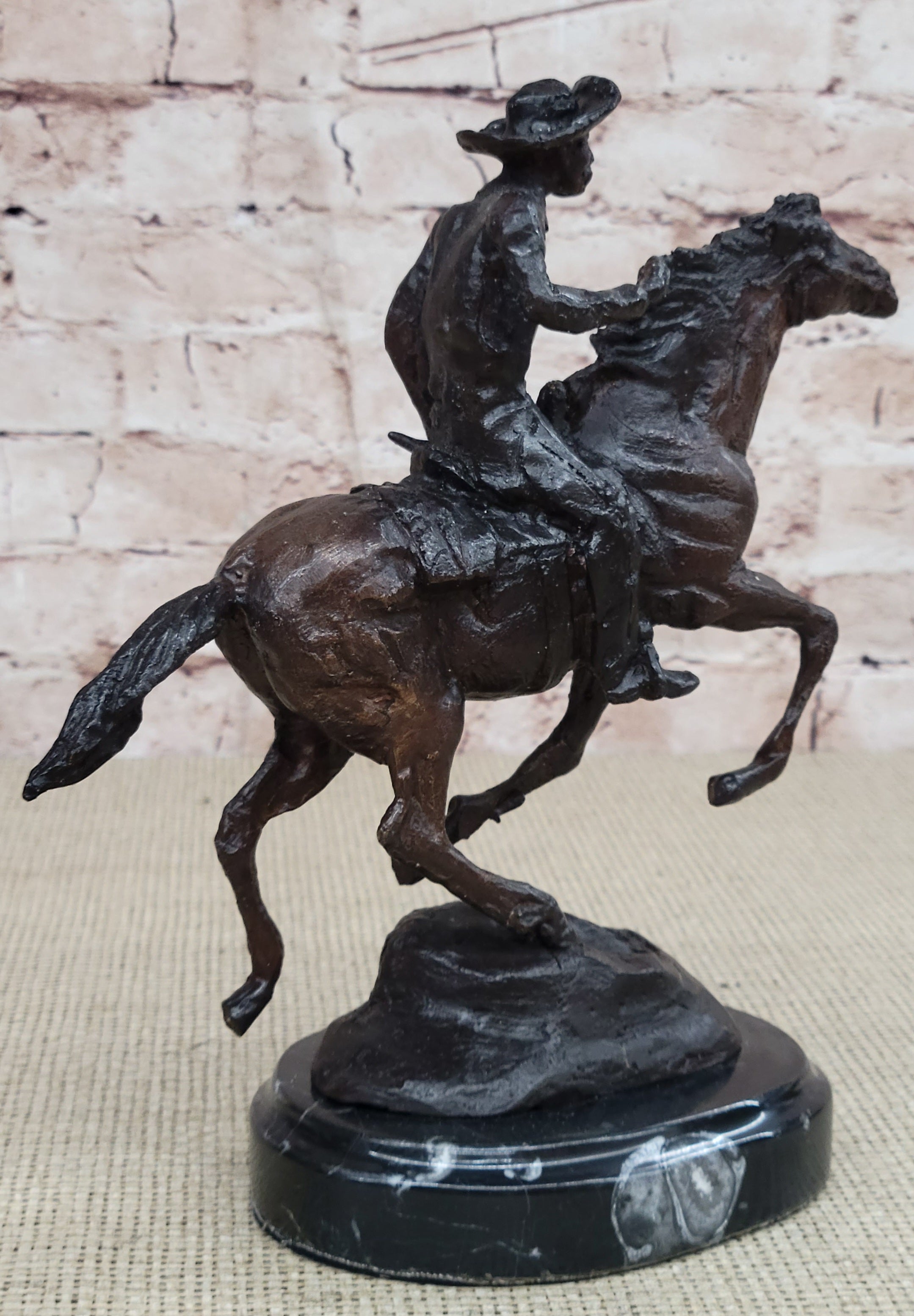 Original Thomas. Trooper Bronze Sculpture Man Riding Horse Figurine Figure SALE